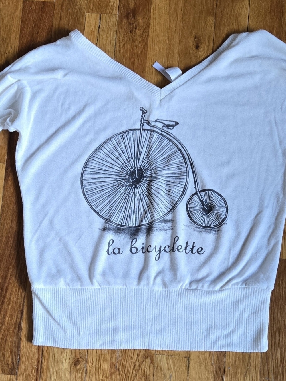 Nella Fantasia La Bicyclette V-Neck White /Antique Bicycle Design Sweater Size S